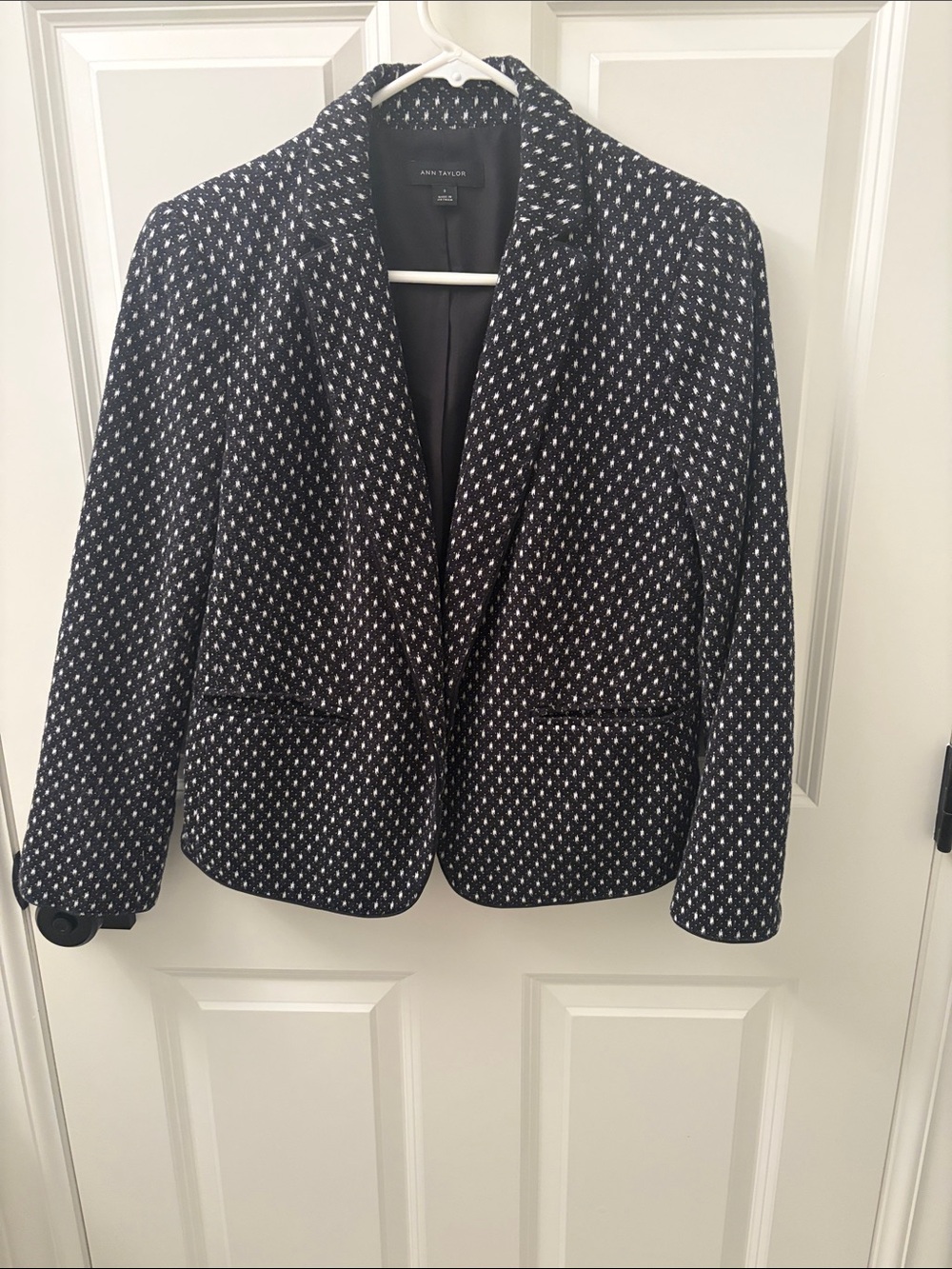 Ann Taylor Black and White Patterned Tweed Blazer